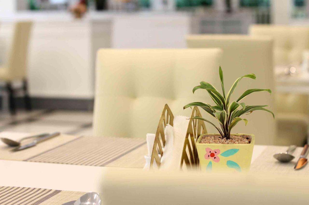 Pooh Beach Resort & Spa Pantai Jomtien Bagian luar foto