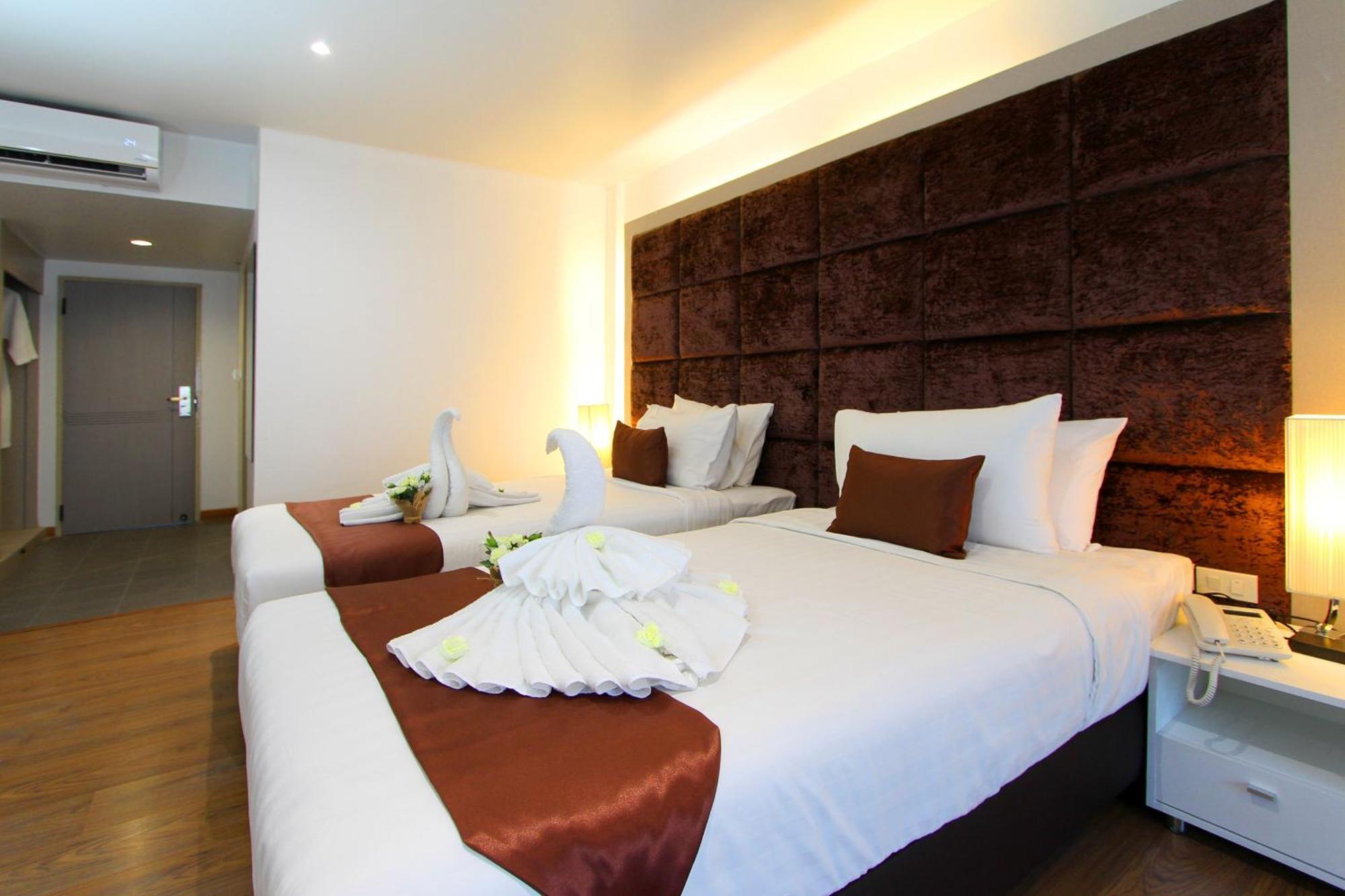 Pooh Beach Resort & Spa Pantai Jomtien Bagian luar foto