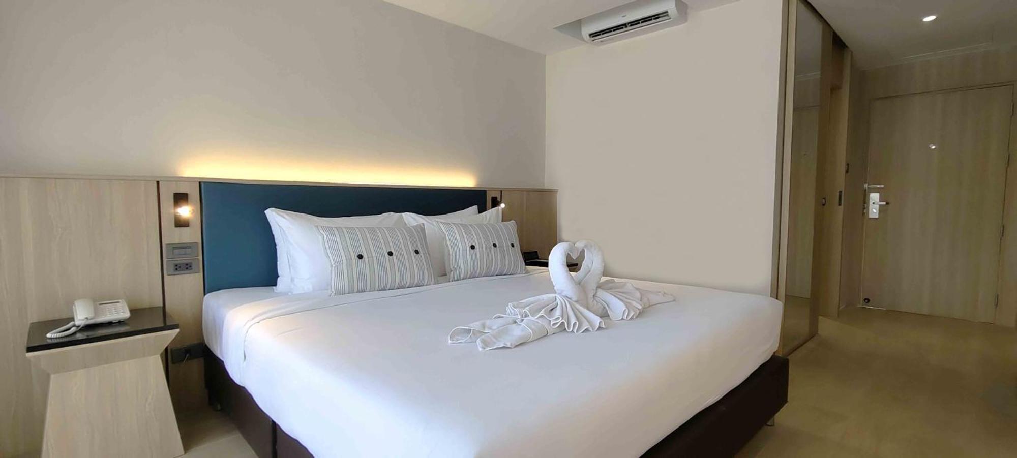 Pooh Beach Resort & Spa Pantai Jomtien Bagian luar foto