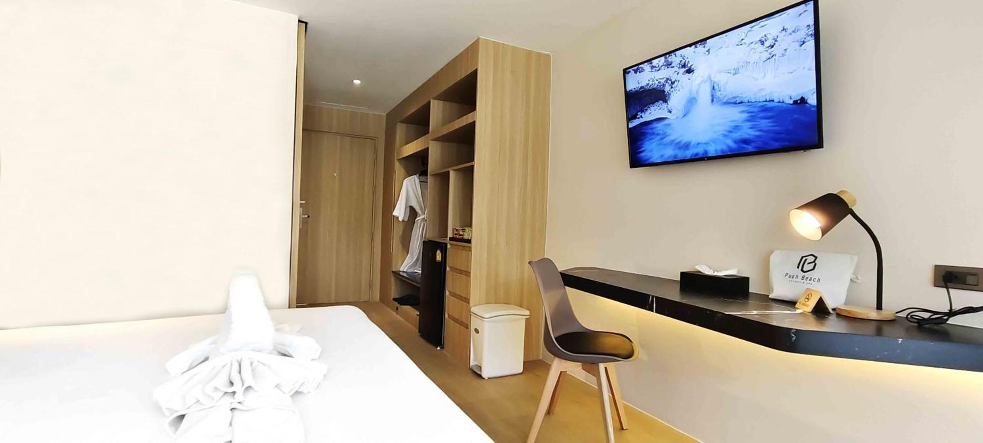 Pooh Beach Resort & Spa Pantai Jomtien Bagian luar foto